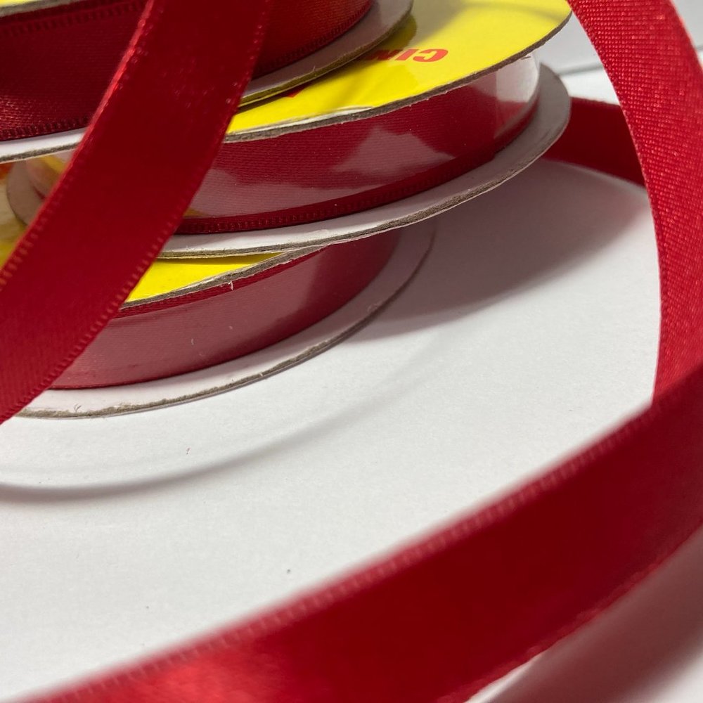 10 Coin Edge Ribbon Solid Red - Picture 7 of 15